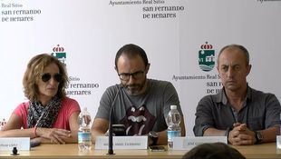 Su pareja, ante la prensa el pasado jueves.