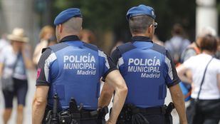 Detenidos dos vendedores por agredir a policías en Vallecas