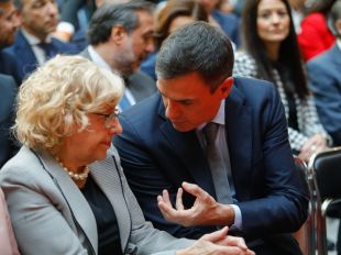 Sánchez pide a Carmena repetir como candidata en 2019