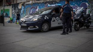 Detenido por agredir a su pareja para arrebatarle al hijo