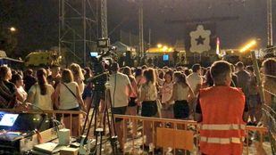 Debido a la lluvia, tuvo que procederse a la evacuación del recinto ferial tras suspenderse el concierto de Maldita Nerea.