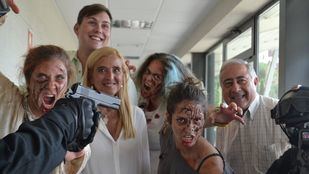 La alcaldesa de Collado Villalba, Mariola Vargas, en la presentación de la Survival Zombie.