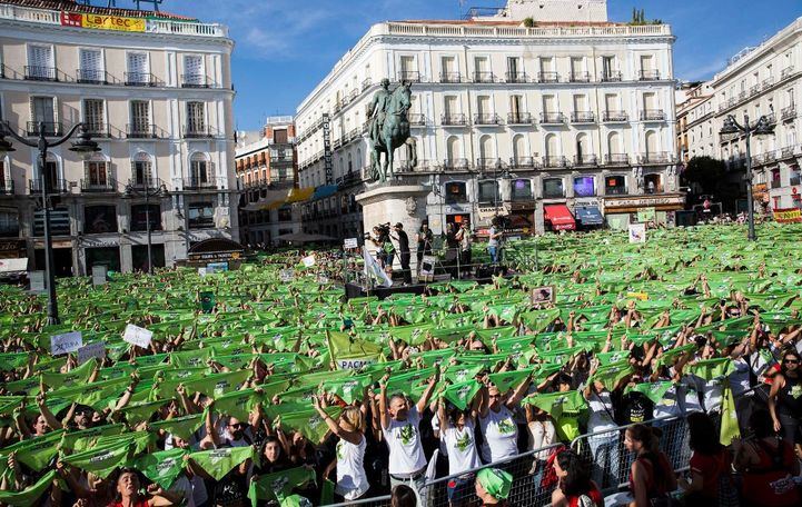 Manifestación por la prohibición de las becerradas.