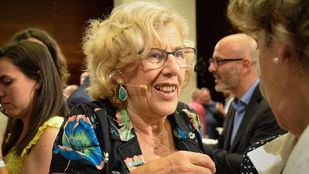 Carmena recibe el alta y volverá al trabajo "en breve"