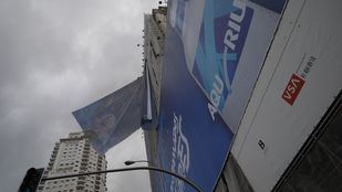 Solo podrán instalarse lonas publicitarias en edificios que estén en obras