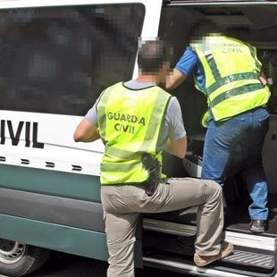 Cae un pederasta que grababa y difundía en redes los abusos