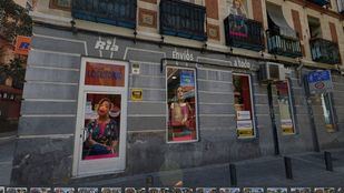 El arte femenino se instala en la calle Topete