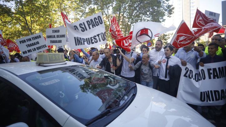 Manifestación de los VTCs en el Paseo de la Castellana.