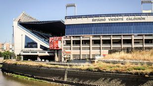 El Vicente Calderón se inauguró como Estadio del Manzanares el 2 de octubre de 1966.