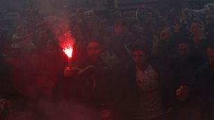 La Policía sorprendió a 27 ultras del Madrid con palos y puños americanos antes del derbi