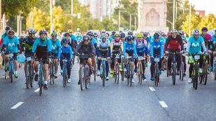 Alejandro Valverde participa en la Fiesta de la Bici en Madrid