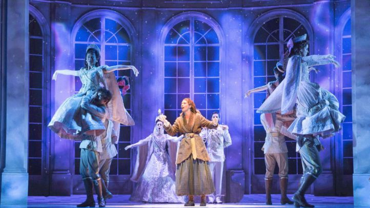 Una escena del musical 'Anastasia'.