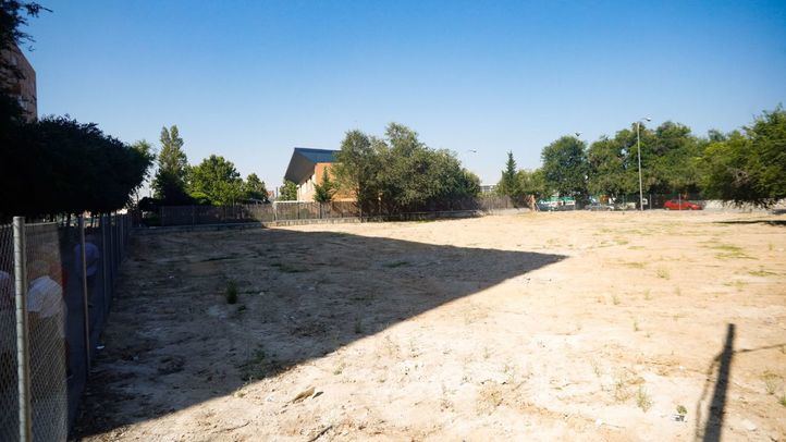 La parcela de Téllez 2 ha sido objeto de polémica entre los vecinos y la Junta Municipal de Retiro.