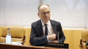 Bravo sugiere que los sindicatos no le informaron de la presencia de amianto