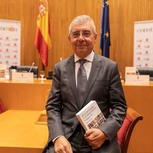 Pedro Montoliú reúne en el Congreso a los protagonistas de la Transición