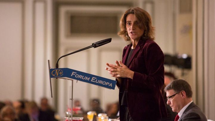 Desayuno informativo del Fórum Europa con doña Teresa Ribera, Ministra para la Transición Ecológica, presentada por doña Cristina Narbona, Presidenta del PSOE.