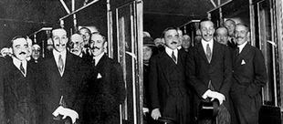 Fotos de la inauguración de la línea 1 de Metro: a la izquierda, la retocada; a la derecha, la real.