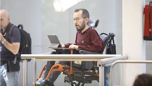 El rapapolvo 'urbanístico' a la casa donde vive Echenique en Madrid