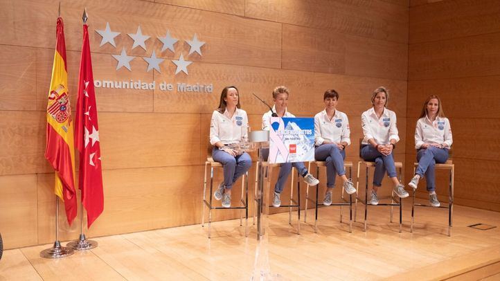 Las cinco mujeres que participarán en noviembre en el IV Reto Pelayo Vida Annapurna Bike.