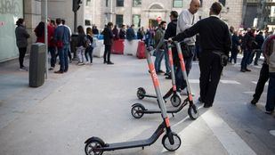Apartinetes: cruzada ciudadana contra los patinetes en las aceras