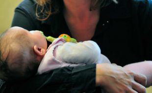 Solo el 17% de las madres recibirán una devolución por el IRPF de la baja