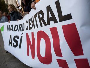 El PP pide medidas cautelares, Garrido la ve "una locura" y el Consistorio amenaza con ir a Bruselas