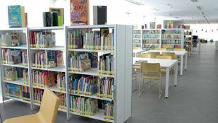 Los buzones se han instalado en el exterior de las bibliotecas Miguel de Cervantes, Rosalía de Castro y Volturno.