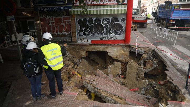 Socavón en Marqués de Corbera.
