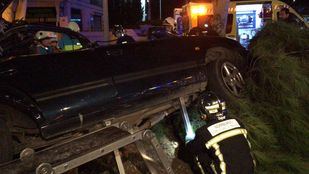 Fallece una persona y otra resulta herida tras colisionar contra un árbol en Navalcarnero