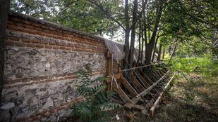 Comienza la restauración del muro de la Casa de Campo