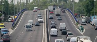 Los fabricantes de coches rechazan la idea de prohibir vehículos contaminantes