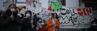 Mascarillas y pancartas para pedir el inicio de Madrid Central