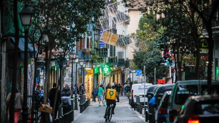 Luces de navidad en la calle Pez.