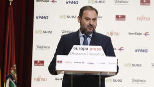 ¿Un 'súper domingo' electoral el 26 de mayo? Ábalos no lo descarta