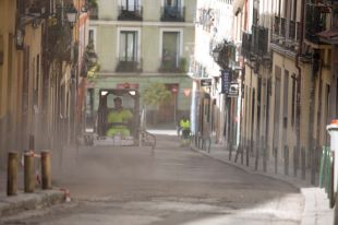 Hasta el otoño y más allá: encalla "la mayor operación asfalto de la historia"