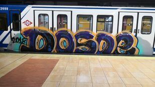 Otra noche de vandalismo en Metro: un grupo de grafiteros vuelve a pintar