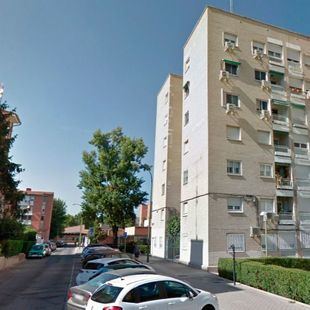 Arrestado por golpear a su madre, de 77 años, en Manoteras