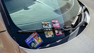 "Bebida gratis y chicas jóvenes": polémicos flyers a las puertas de un colegio de Usera