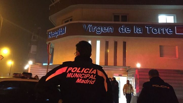 La Policía Municipal, a las puertas del hospital Virgen de la Torre