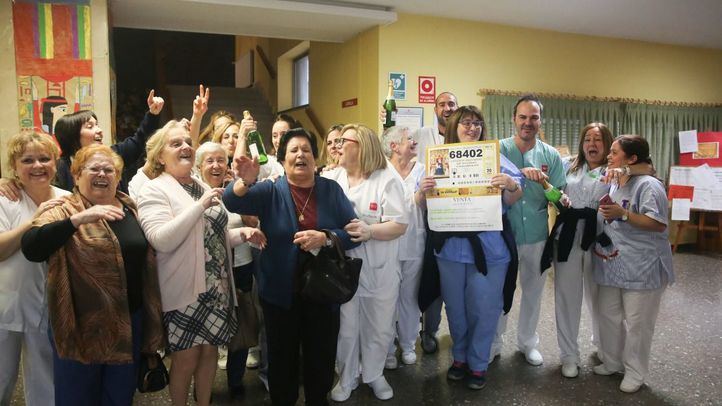 De Villaviciosa a Torrejón: la alegría del Sorteo de Navidad inunda la Comunidad
