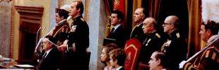 Juan Carlos I sanciona la Constitución