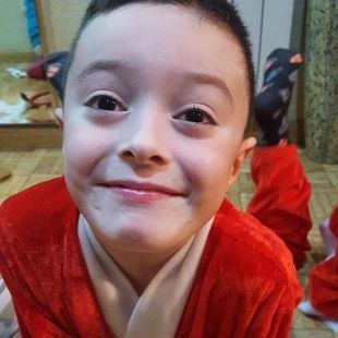 Urge un trasplante de médula para un niño de Parla de 8 años