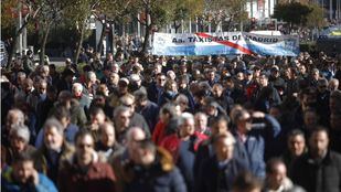 El sector del taxi iniciará una huelga indefinida el 21 de enero