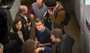 Podemos celebra el acuerdo con IU por Sol Sánchez y Errejón lo niega