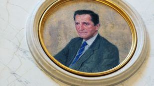 Congreso de los Diputados, sala presidentes, retrato de Adolfo Suarez