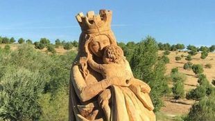 Virgen del Abrazo, en Valdebebas.