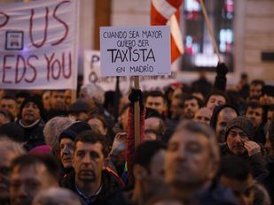 Los taxistas tantean a Garrido: cheque en blanco en la precontratación