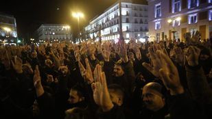El Gobierno apela a la "mayoría silenciosa" de taxistas para que voten desconvocar la huelga