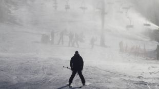 Arranca la temporada de nieve: Valdesquí abre 13 km de pistas