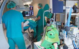 Los trasvases de pacientes en lista de espera de la Sanidad pública a la privada, a debate